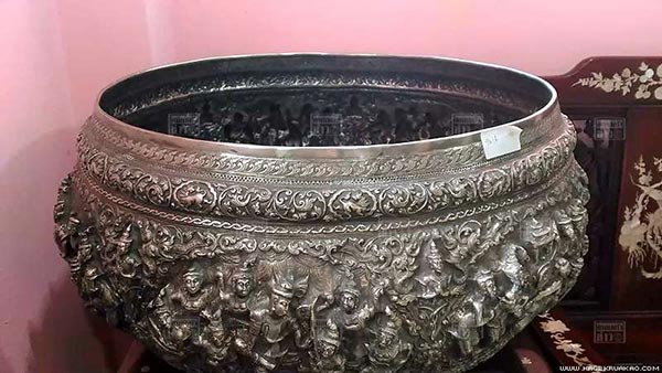 เจ้าสร้อยมาลา