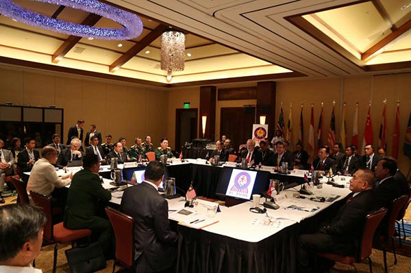 เปิดเอกสาร พล.อ.ประวิทย์ พร้อมคณะ ไปฮาวาย 4 วัน 20 ล้านบาท