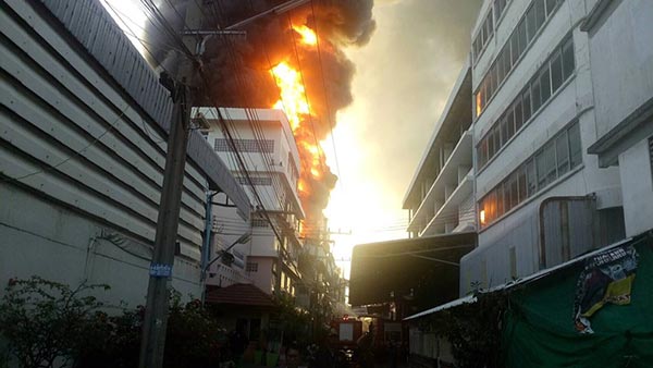 ไฟไหม้โรงงานสี สมุทรปราการ