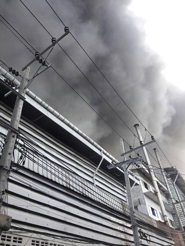 ไฟไหม้โรงงานสี สมุทรปราการ