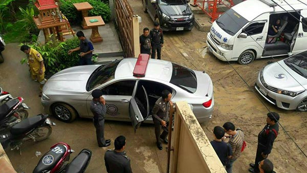 แทงสาวเปลือยดับสยองคาห้องพัก คาดปมหึงหวง