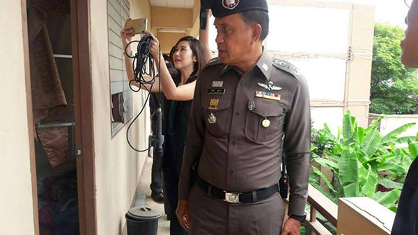 แทงสาวเปลือยดับสยองคาห้องพัก คาดปมหึงหวง