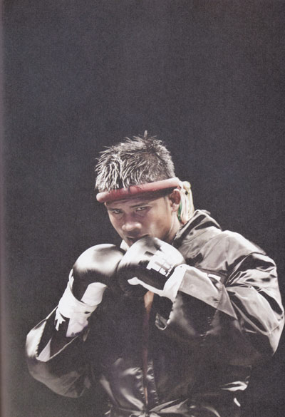 ชีวิตข้างสังเวียนของบัวขาว จากมุมมองของเพื่อนซี้