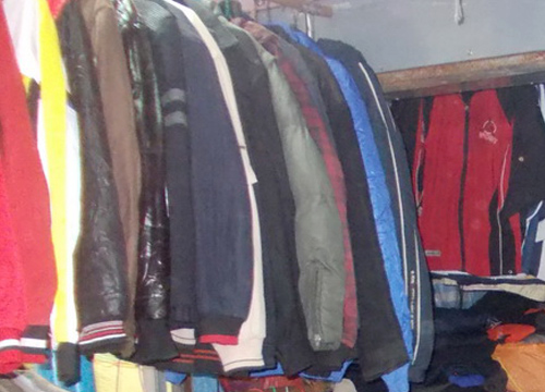 แนะซื้อเสื้อกันหนาวมือสอง ต้ม-ซัก-ตากแดด ก่อนนำมาใส่