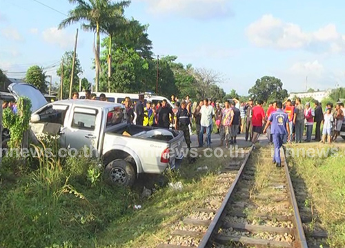 รถไฟหาดใหญ่-ปาดังเบซาร์ ชนกระบะ ตาย 2 เจ็บ 11 