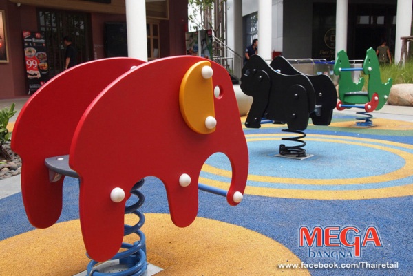 พาเดินเที่ยว ช้อป ชิม ชิล @Mega Bangna 