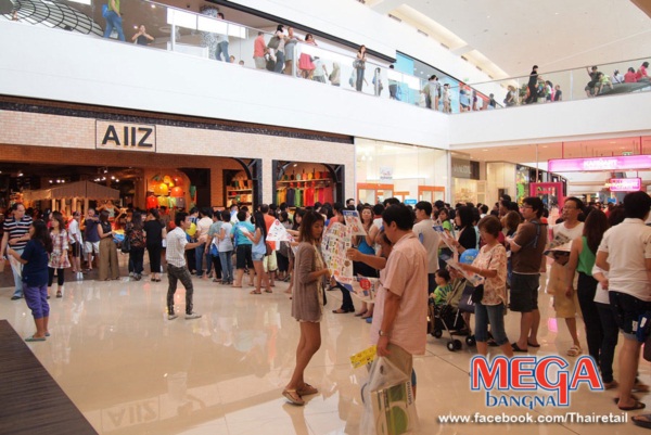 พาเดินเที่ยว ช้อป ชิม ชิล @Mega Bangna 