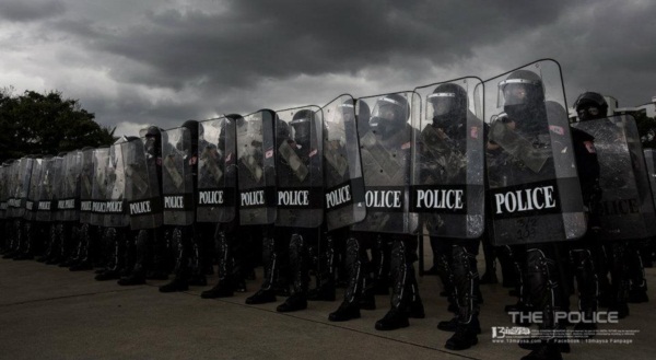 ภาระและการฝึกฝน ของเหล่าตำรวจควบคุมฝูงชน