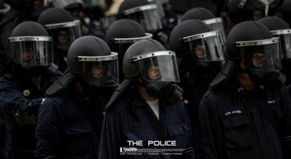 ภาระและการฝึกฝน ของเหล่าตำรวจควบคุมฝูงชน