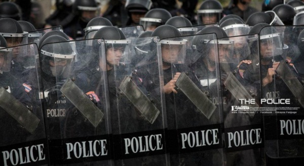 ภาระและการฝึกฝน ของเหล่าตำรวจควบคุมฝูงชน