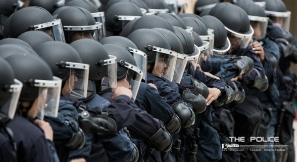 ภาระและการฝึกฝน ของเหล่าตำรวจควบคุมฝูงชน