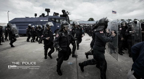 ภาระและการฝึกฝน ของเหล่าตำรวจควบคุมฝูงชน