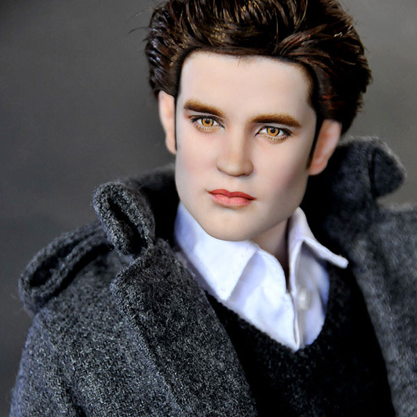 ทึ่ง! ศิลปินรีเพนท์ตุ๊กตา เอ็ดเวิร์ด-เบลล่า เหมือนจริงเว่อร์