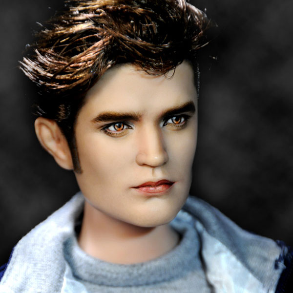 ทึ่ง! ศิลปินรีเพนท์ตุ๊กตา เอ็ดเวิร์ด-เบลล่า เหมือนจริงเว่อร์