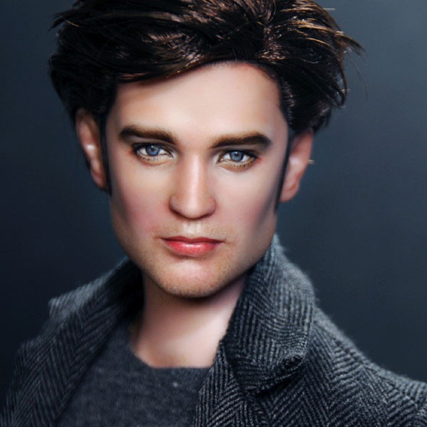 ทึ่ง! ศิลปินรีเพนท์ตุ๊กตา เอ็ดเวิร์ด-เบลล่า เหมือนจริงเว่อร์