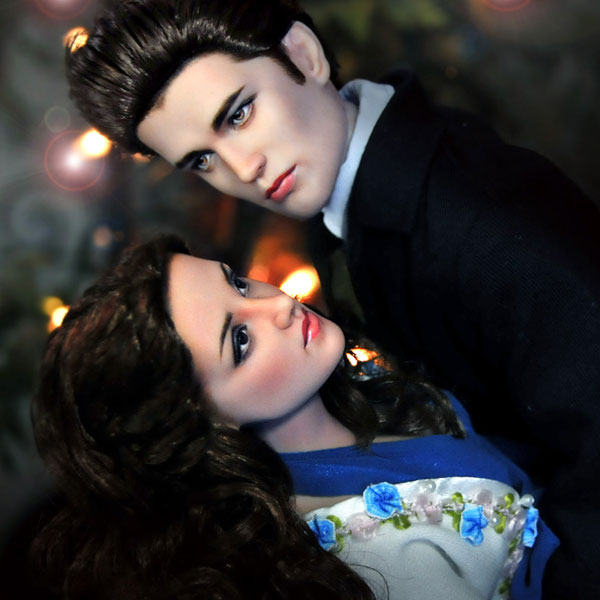 ทึ่ง! ศิลปินรีเพนท์ตุ๊กตา เอ็ดเวิร์ด-เบลล่า เหมือนจริงเว่อร์