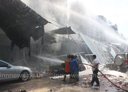 ไฟไหม้ตลาดพรธิสาร คลอง 10 ดับ 2 เจ็บ 7