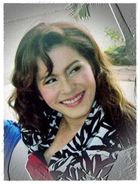 นาถยา เบ็ญจศิริวรรณ ประวัติ ส.ส. กุ๊ก นาถยา แดงบุหงา 