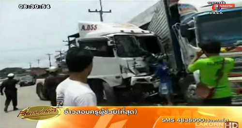 รถ 10 ล้อ ยัวะจัด ไม่พอใจถูกกระบะตัดหน้า ไล่บี้ชนแหลก 5 คันรวด