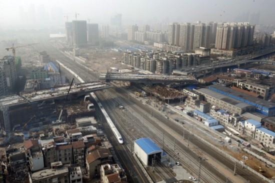 จีนผุดสะพานหมุนได้แห่งแรกของเอเชีย หนักร่วมหมื่นตัน