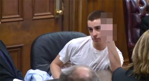 สั่งจำคุกตลอดชีวิตโจ๋มะกันฆ่า 3 ศพ ซ้ำยังไร้สำนึก เยาะเย้ยญาติเหยื่อ