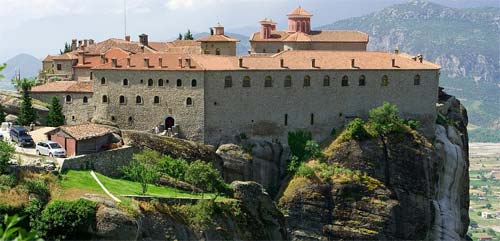 สถาปัตยกรรมโบราณบนยอดเขาสุดตระการตา