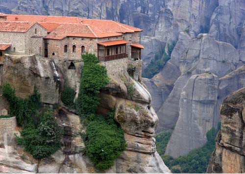 สถาปัตยกรรมโบราณบนยอดเขาสุดตระการตา