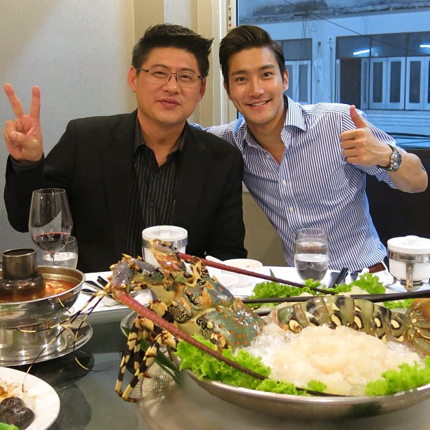 ประมวลภาพ สรุยุทธ กับดาราเกาหลี ซี้กันสุด ๆ