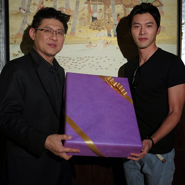 ประมวลภาพ สรุยุทธ กับดาราเกาหลี ซี้กันสุด ๆ