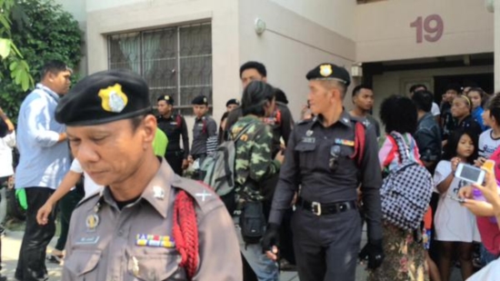 ยกเลิกทำแผนพ่อเลี้ยงโหดทําร้ายลูกเลี้ยง หวั่นโดนรุมประชาทัณฑ์