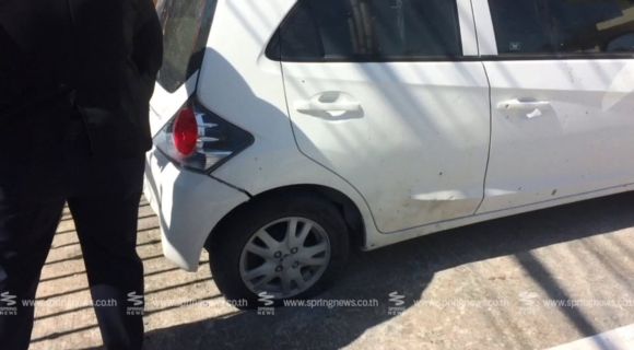 ลอยโคมฉลองพัฒน์ยศ ร่วงติดเสาไฟฟ้า-ระเบิดบึ้ม ชาวบ้านแตกตื่น 