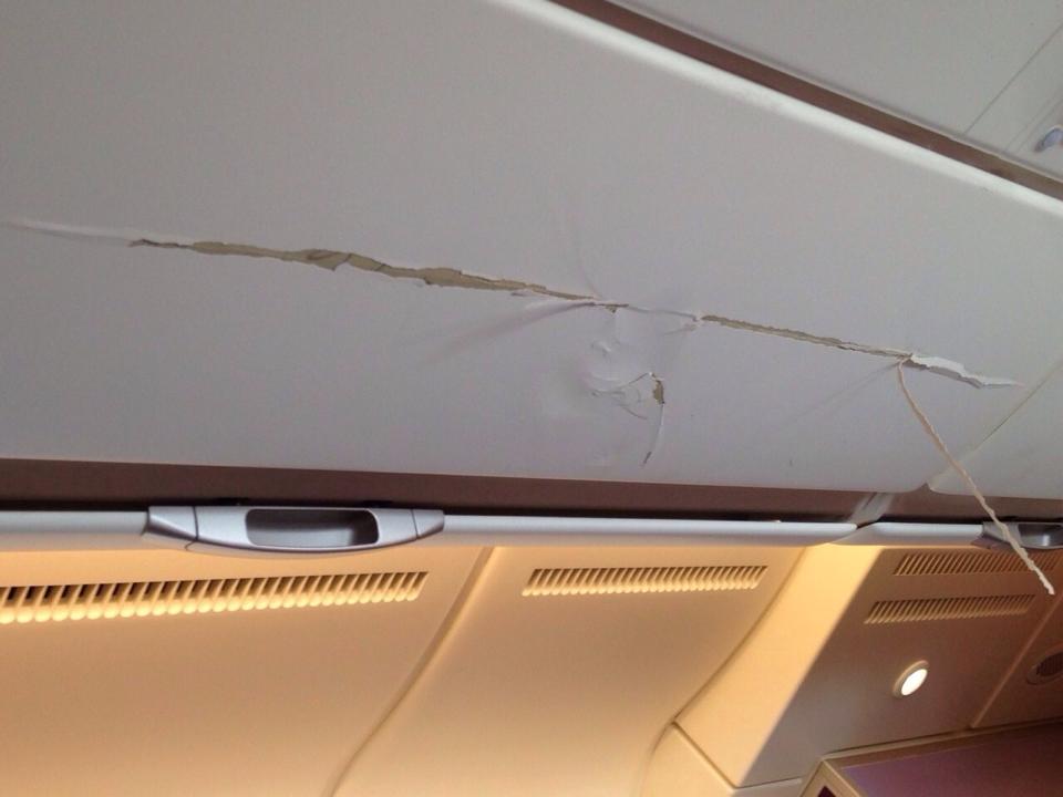 แอร์บัส A380 กรุงเทพฯ-ฮ่องกง ตกหลุมอากาศ ผู้โดยสารเจ็บราว 20 ราย