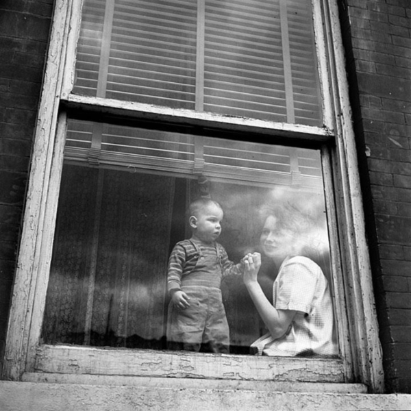 ผลงานสตรีทโฟโต้ของหญิงมะกัน ถูกค้นพบและโด่งดัง หลังเจ้าตัวเสียชีวิต