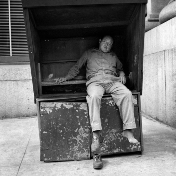 ผลงานสตรีทโฟโต้ของหญิงมะกัน ถูกค้นพบและโด่งดัง หลังเจ้าตัวเสียชีวิต