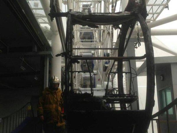 ไฟไหม้กระเช้า Dinosaur Planet สวนสนุกเปิดใหม่ ไฟลุกไหม้ส่งควันคลุ้ง