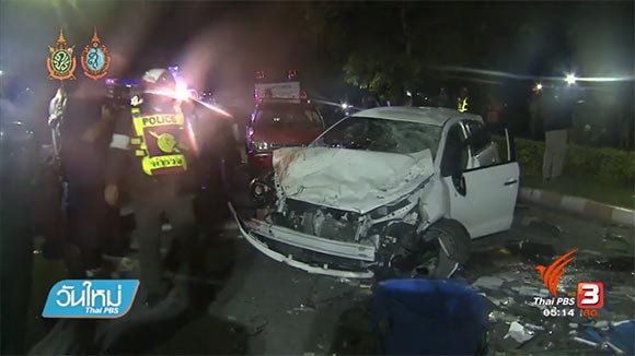 หนุ่มซิ่งเก๋งชนด่านตรวจเละ ดาบตำรวจเสียชีวิตคาที่-รถพัง 4 คัน