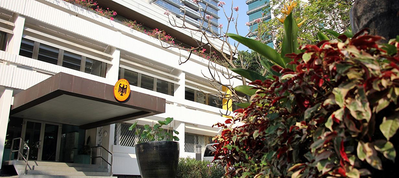 ตำรวจ 4 กองร้อย ระดมกำลังเข้ม คุ้มกันสถานทูตเยอรมนี หลังม็อบประกาศบุก 26 ต.ค. นี้