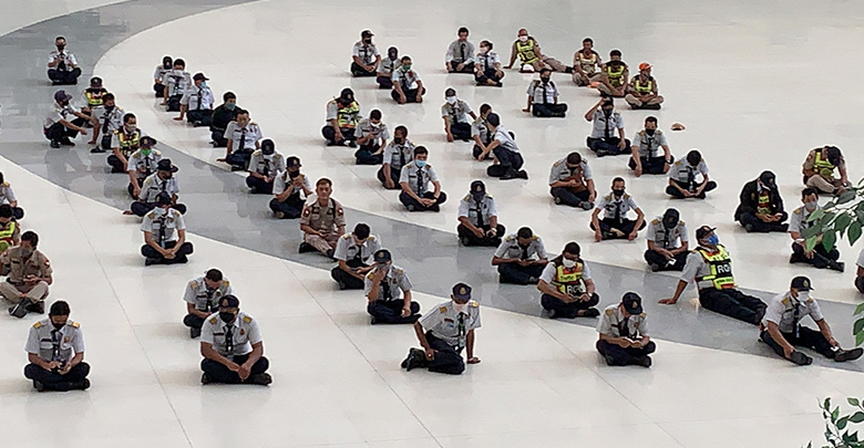 รปภ. ศูนย์ราชการฯ 234 ชีวิต ยิ้มออก บริษัทใหม่อ้าแขนรับทำงานทั้งหมด