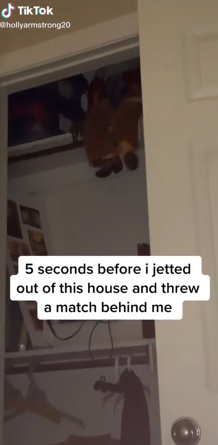 ขนลุกซู่ สาวอัดคลิปเจอตุ๊กตาผีสิง ขยับเท้าเอง เคาะเป็นจังหวะ ทำช็อกหัวใจจะวาย