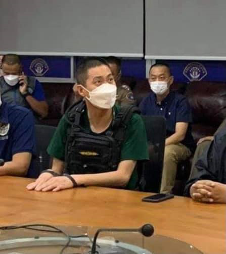 แฉภาพ ผู้กำกับโจ้ - แก๊ง ตร. หามผู้ต้องหาส่งโรงพยาบาล หลังใช้คลุมหัวทรมาน