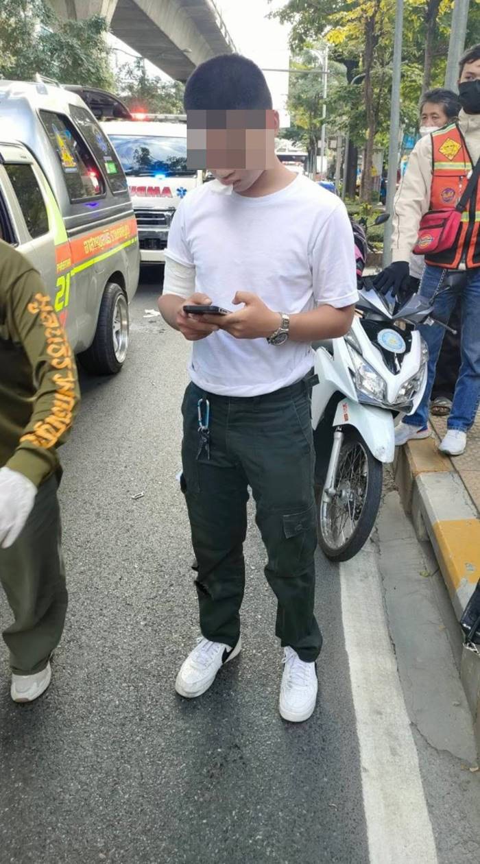 แฉอีก ! ส.ต.ต. หลังชนไป รพ. อ้างตามัว แต่แพทย์เวรคือหมอกระต่าย เรื่องเลยแดง