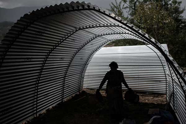 ครบ 1 เดือน แผ่นดินไหวเนปาล ผู้คนยังหวาดผวา-หวั่นฤดูมรสุมซ้ำอีก