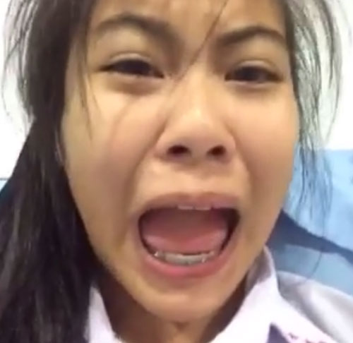 ไลค์กันกระจาย ! สาวอัดคลิปอกหักอย่างแรง แต่ดัน #ฮาหนักมาก