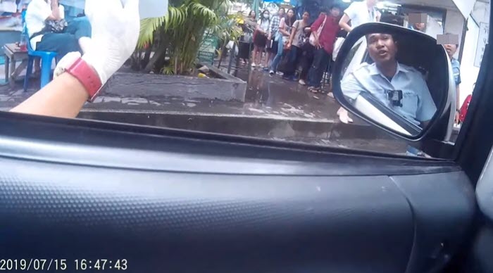 คนขับรถตู้