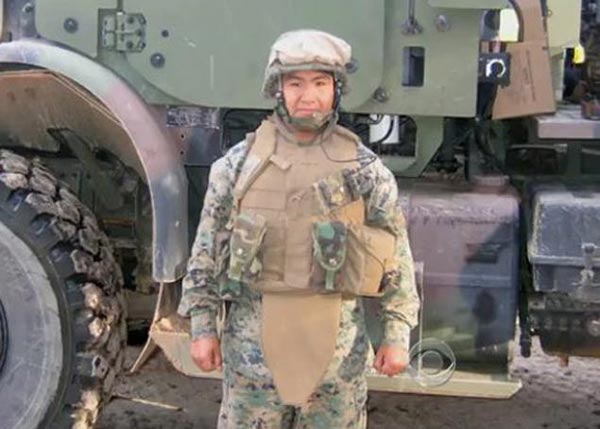 ทหารมะกันเคราะห์ร้าย ถูกระเบิดหน้าเละ-แขนขาด แต่โชคดีพบรักแท้