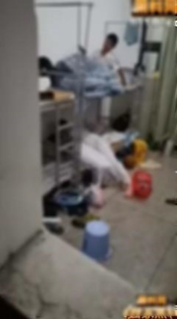 พาสาวเข้าห้อง