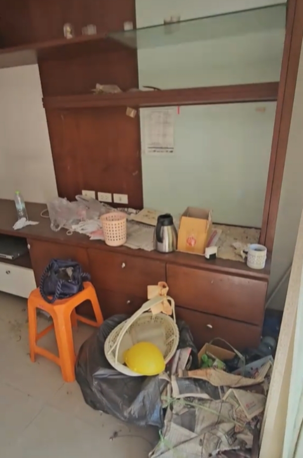 ขยะในบ้าน