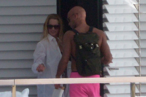 ภรรยาสตีฟ จ็อบส์ สวีทหวานแหววกับรักใหม่ หลังสามีตาย 3 ปี ภรรยาสตีฟ จ็อบส์ สวีทหวานแหววกับรักใหม่ หลังสามีตาย 3 ปี