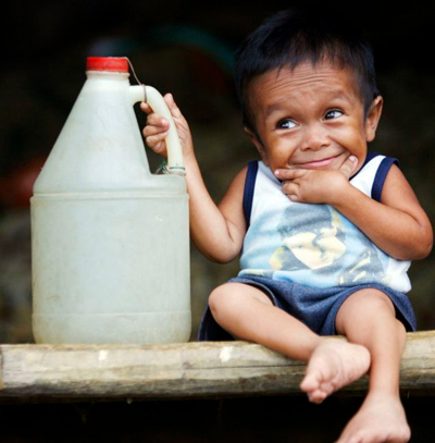 จันเรย์ บาลาวิง ว่าที่ ผู้ชายที่ตัวเล็กที่สุดในโลก