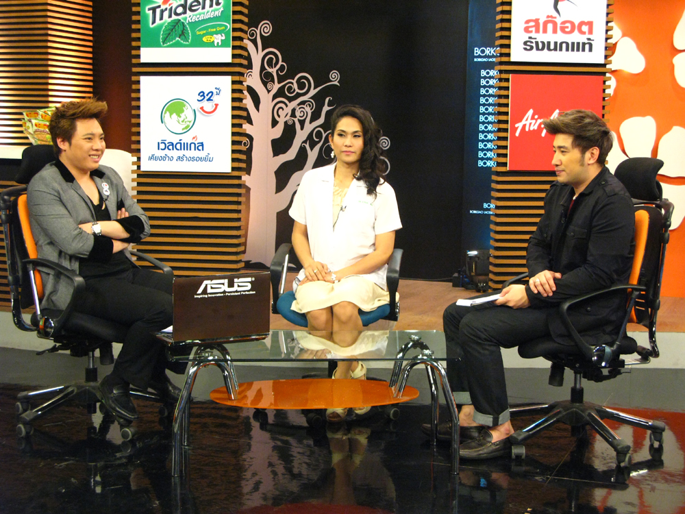 คุณหมอนนนี่ ผู้เข้าประกวด มิสทิฟฟานี่ 2011